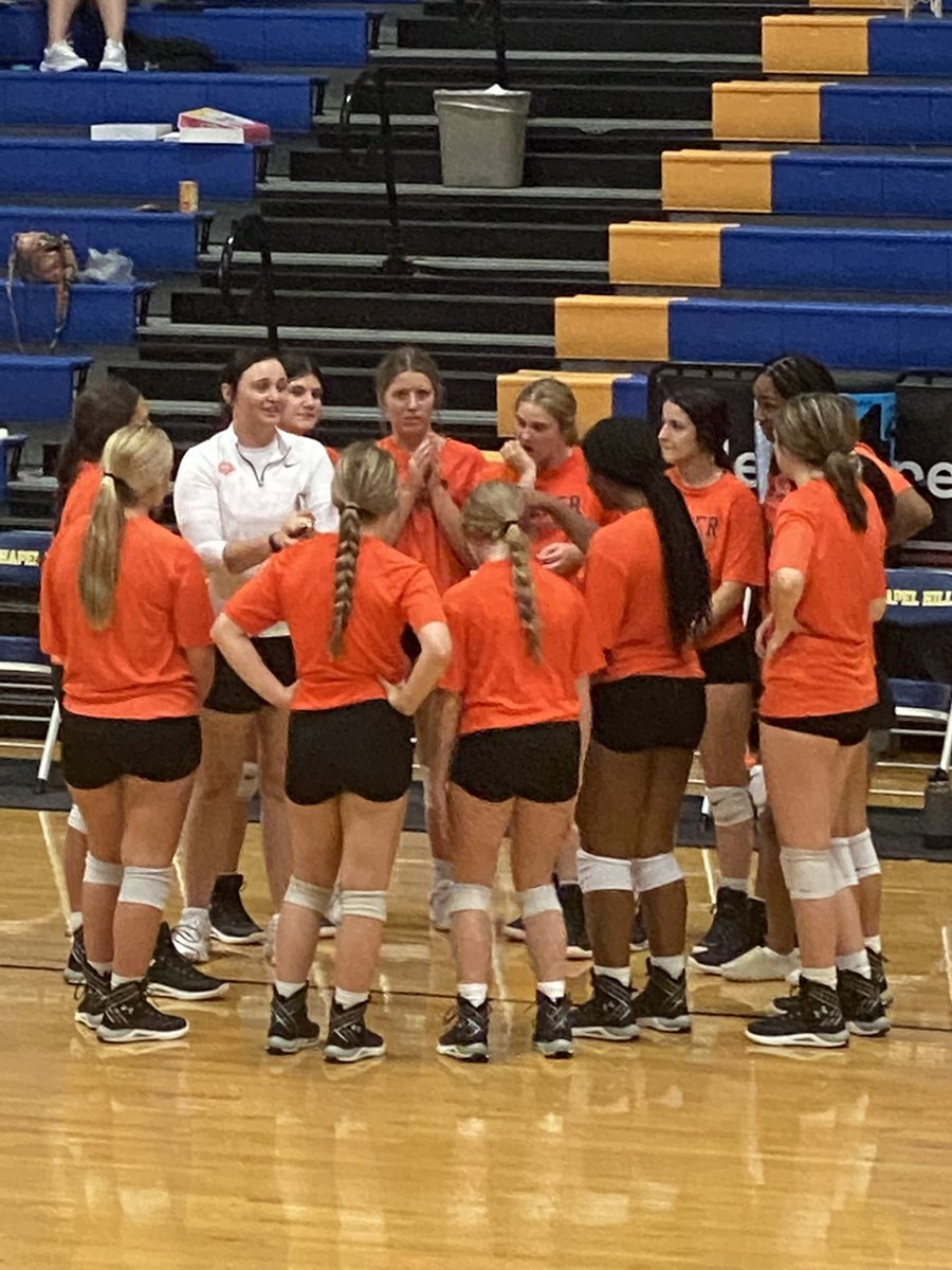 buckeye_vball's tweet photo. First scrimmage in the books! 🏐🧡

#together https://t.co/pdg2RAdoOc
