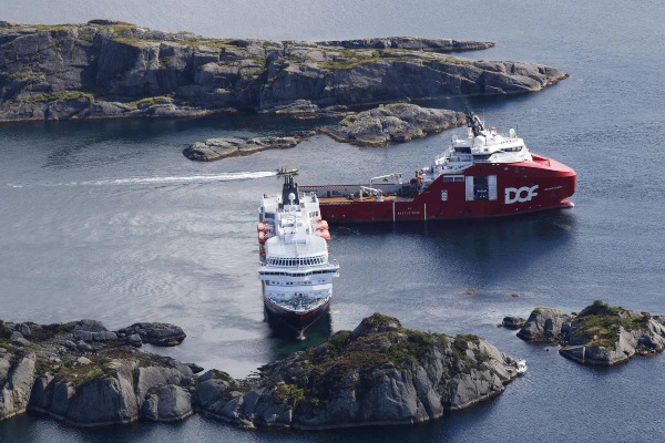 PortalPortuario's tweet photo. Liberan al MS Richard With tras encallar después de actualizaciones en astillero - https://t.co/O9fNOTomMY #Hurtigruten #RichardWith https://t.co/bEHv54jsHx