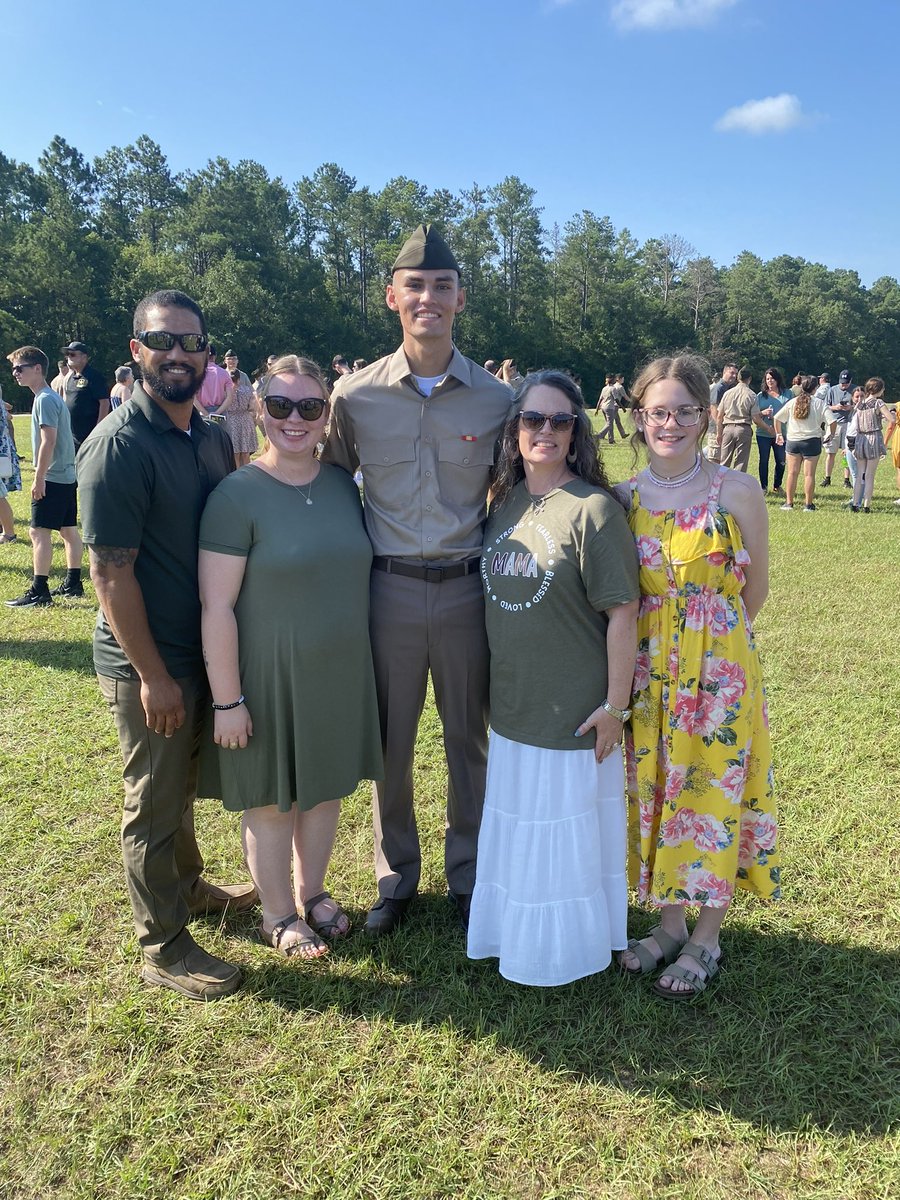 SFC_Wallace_BG's tweet photo. Hey Spartan Nation welcome home Senior Kaden Brooks! He has successfully completed Army Basic Training and is now home to complete his senior year! #GoGuard #KYNationalGuard https://t.co/w5qTKad3bK