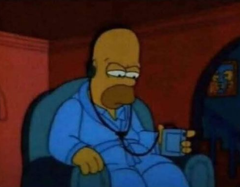 Flantasma1's tweet photo. Yo analizando la letra de una canción para ver si coincide con mi situación actual https://t.co/ZbMtrDtCXi