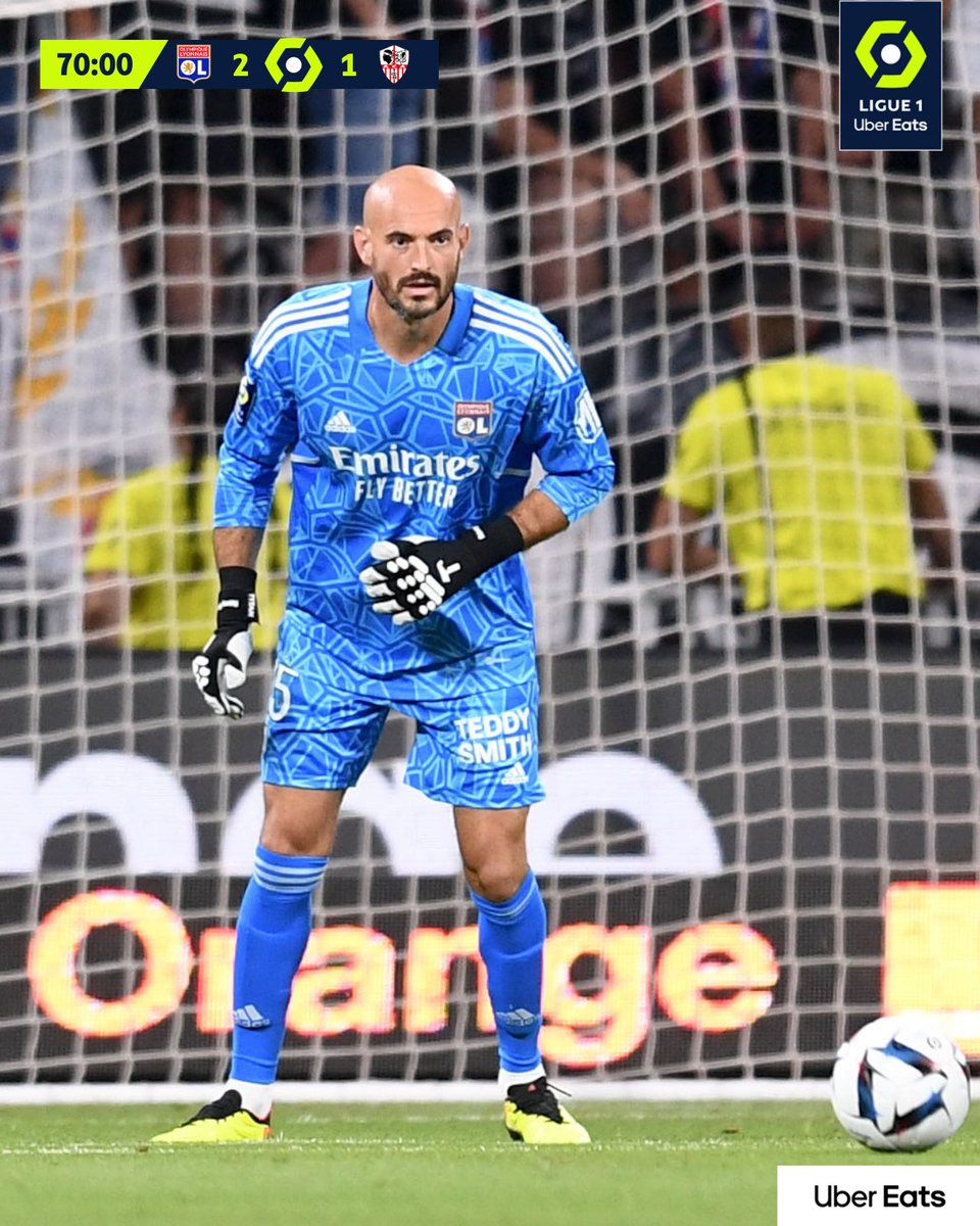 Mon GOAT 😍🥰🤩👑💯
Comeback a l <a href="/OL/">Olympique Lyonnais</a> 17 ans après et victoire la veille de ses 35 ans #riou #OLACA