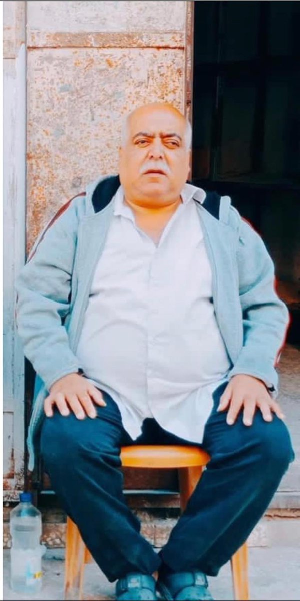 soraya_zeh's tweet image. الحاج عماد شلح 50 عام مؤذن المسجد ذهب ليرفع آذان العصر فارتقى شهيداً بصواريخ الاحتلال وعاد محمولاً على الأكتاف ..
شهداؤنا ليسوا أرقام #غزة_تحت_القصف