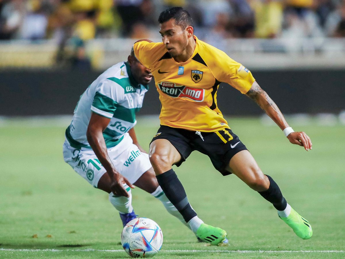 orbelin90's tweet photo. Buen trabajo en equipo @AEK_FC_OFFICIAL  ⚽️🎩 https://t.co/6yollhRguB