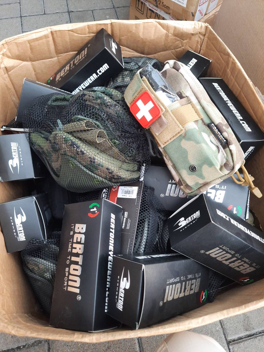 Harri_Est's tweet photo. Delivered some gear to @Polk_Azov, including 20 encrypted radios, IFAKs, survival kits, plate carriers, trauma kits, ballistic glasses etc.
We try to help different units who are defending the freedom of Ukraine 🇺🇦. 
#SlavaUkraini https://t.co/Nros0zJgsP