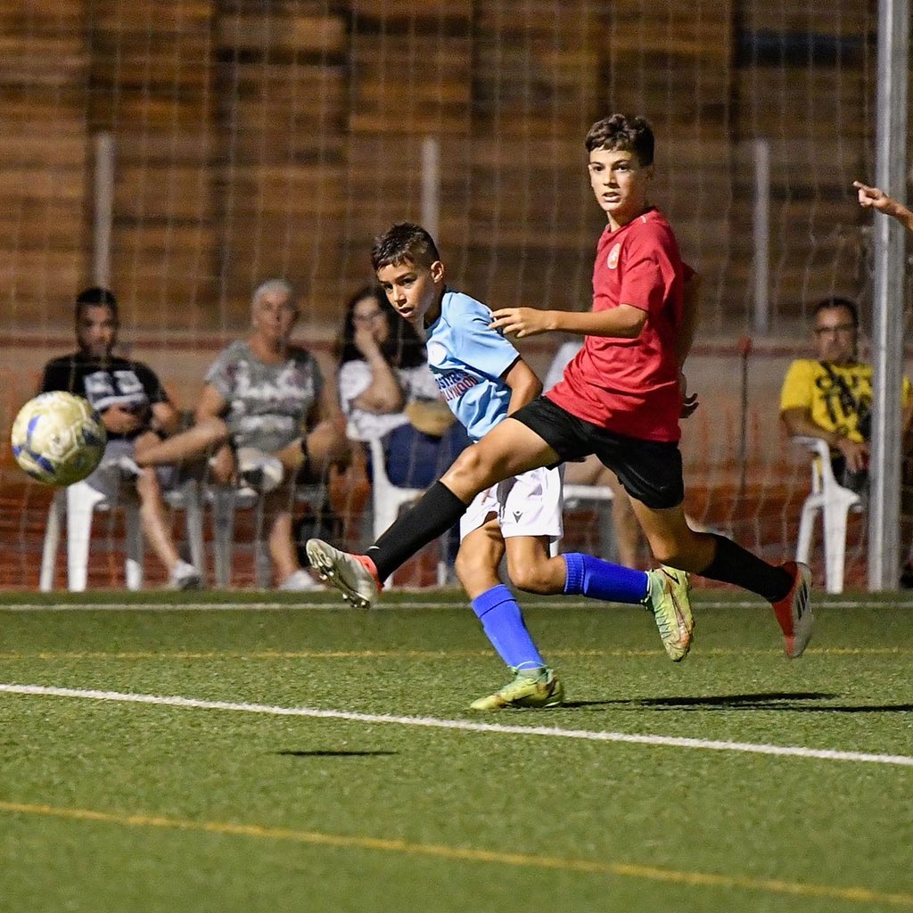 Cotif's tweet photo. ⏭️ 𝗦𝗘𝗠𝗜𝗙𝗜𝗡𝗔𝗟𝗘𝗦 𝗗𝗘𝗟 #𝗖𝗢𝗧𝗜𝗙𝗣𝗿𝗼𝗺𝗲𝘀𝗮𝘀𝗜𝘀𝘁𝗼𝗯𝗮𝗹

✅ Alevines 
21:15 h. - Soccer Team ↔️ Sevilla FC
21:15 h. - Valencia CF ↔️ World Soccer

✅ Benjamín
20 horas - Vision Foot ↔️ World Soccer Academy
21 horas - Academy 380 ↔️ MET Soccer Academy https://t.co/y7twae5jNA