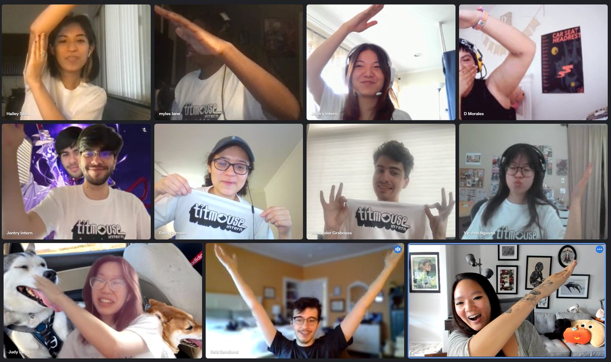 ellensuTV's tweet photo. Can't believe the @TitmouseInc Summer Internship is almost over! Obligatory intern group photo and continuing the tradition of trying to make a heart shape collage with our screens. #internship #interns #animation https://t.co/TTmtCnC53V