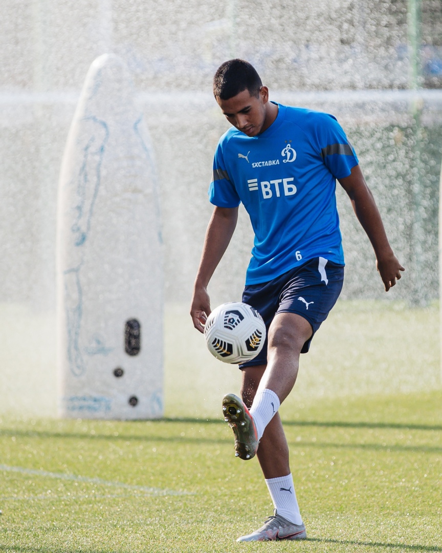 fcdynamo_es's tweet photo. 💪 Preparandonos rumbo al próximo partido 

⚔️ Krylia Sovetov - Dinamo de Moscú https://t.co/L6i2PyS9YZ