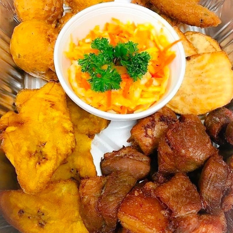 ESpaceNYC's tweet photo. Looking for fun plans this weekend? Our foodpreneurs, Joon Rice and Taste Buds Required, will be at the @qnsnightmarket on Saturday! 5PM-Midnight. 📍 4701 111th St, Queens NY 11368 https://t.co/51KKagEiuU
