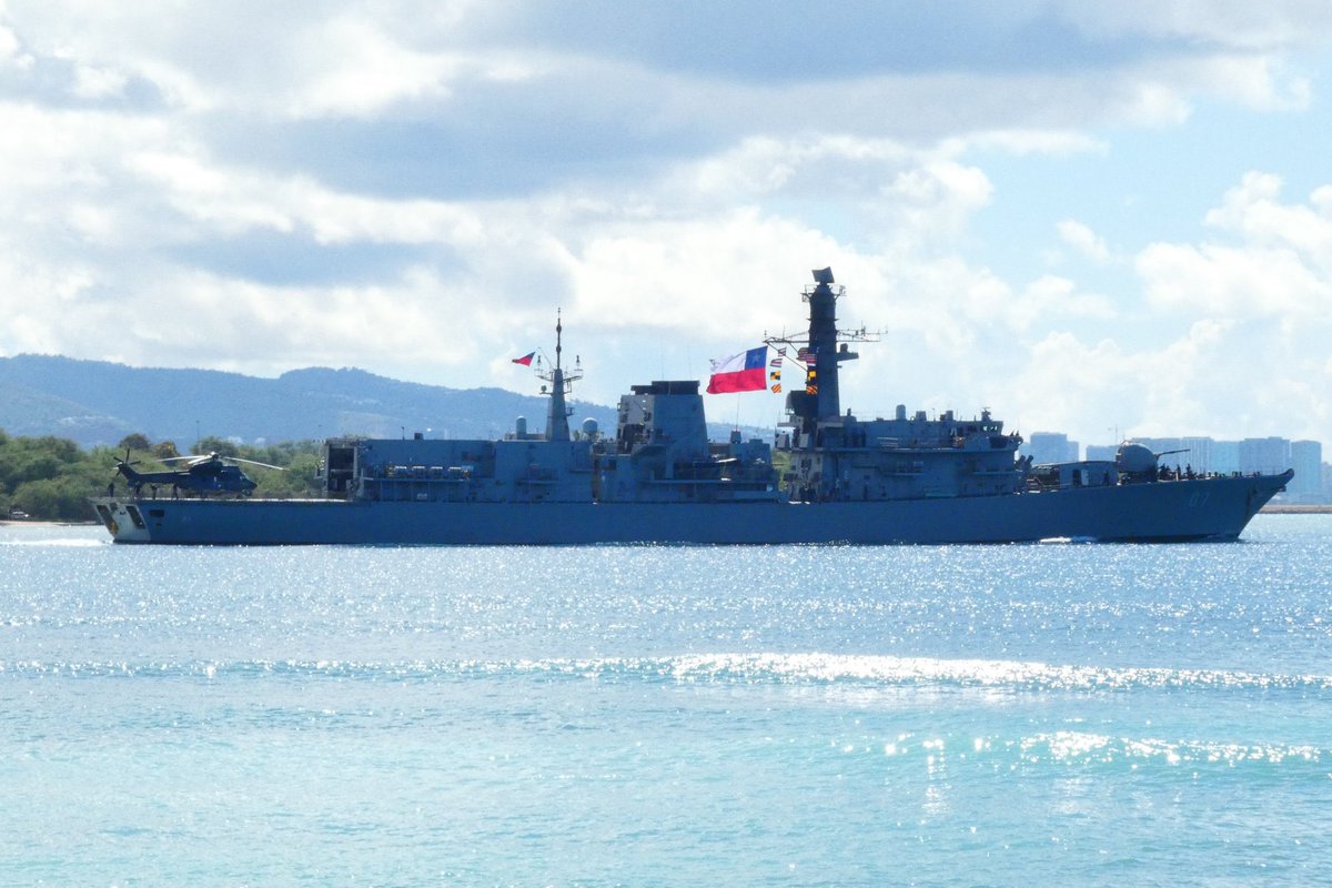 WarshipCam's tweet photo. Chilean Navy Type 23 Duke-class frigate Almirante Lynch (FF-07) (EX-HMS Grafton F80) leaving Pearl Harbor - August 5, 2022 #almirantelynch #ff07
@Armada_Chile
* photo courtesy of @ES12071207 https://t.co/KaCo9uZxgN