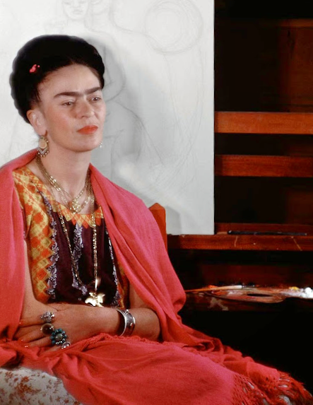 lacancircle's tweet photo. Fine artists do psychoanalysis: 

"I drank because I wanted to drown my sorrows, but now the damned things have learned to swim."

Frida Kahlo https://t.co/Bplem8a4z6