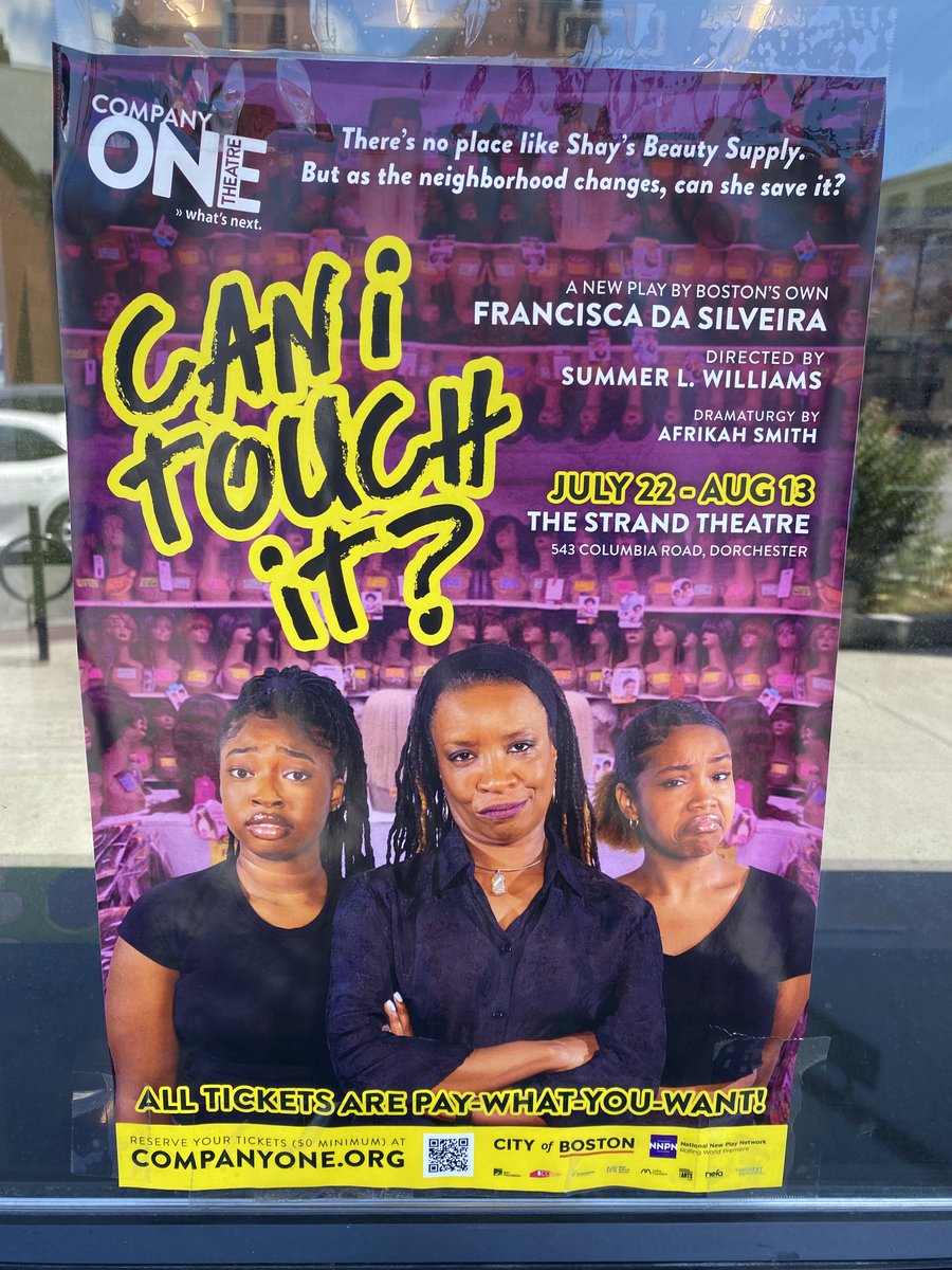 Our Summer 2022 Performing Arts Cohort went on a field trip to see the "Can I touch It?" play at the Strand Theater !