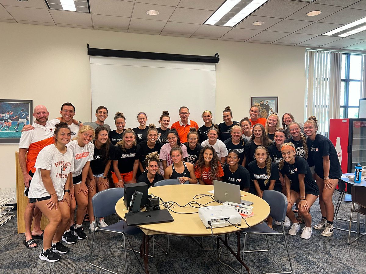 BGSU_WSoccer's tweet photo. Thank you, Tom Daniels!! 

We spent lunch learning about our PI Behavioral Assessment Scores from Tom Daniels! The focus is on self-awareness of what drives us and what we need to perform on and off the field! 

#AyZiggy https://t.co/MR5zxaPghn