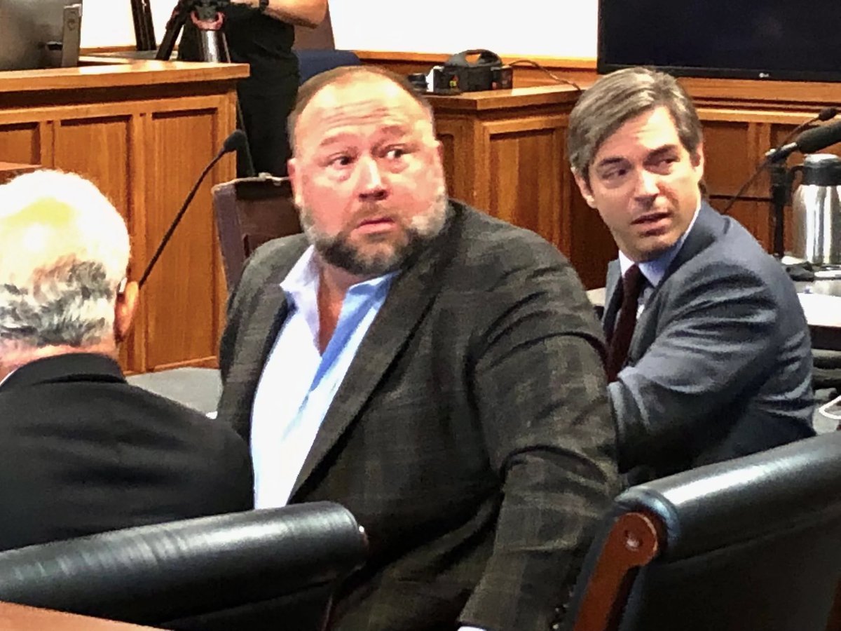 the whole restaurant when someone orders the fajitas