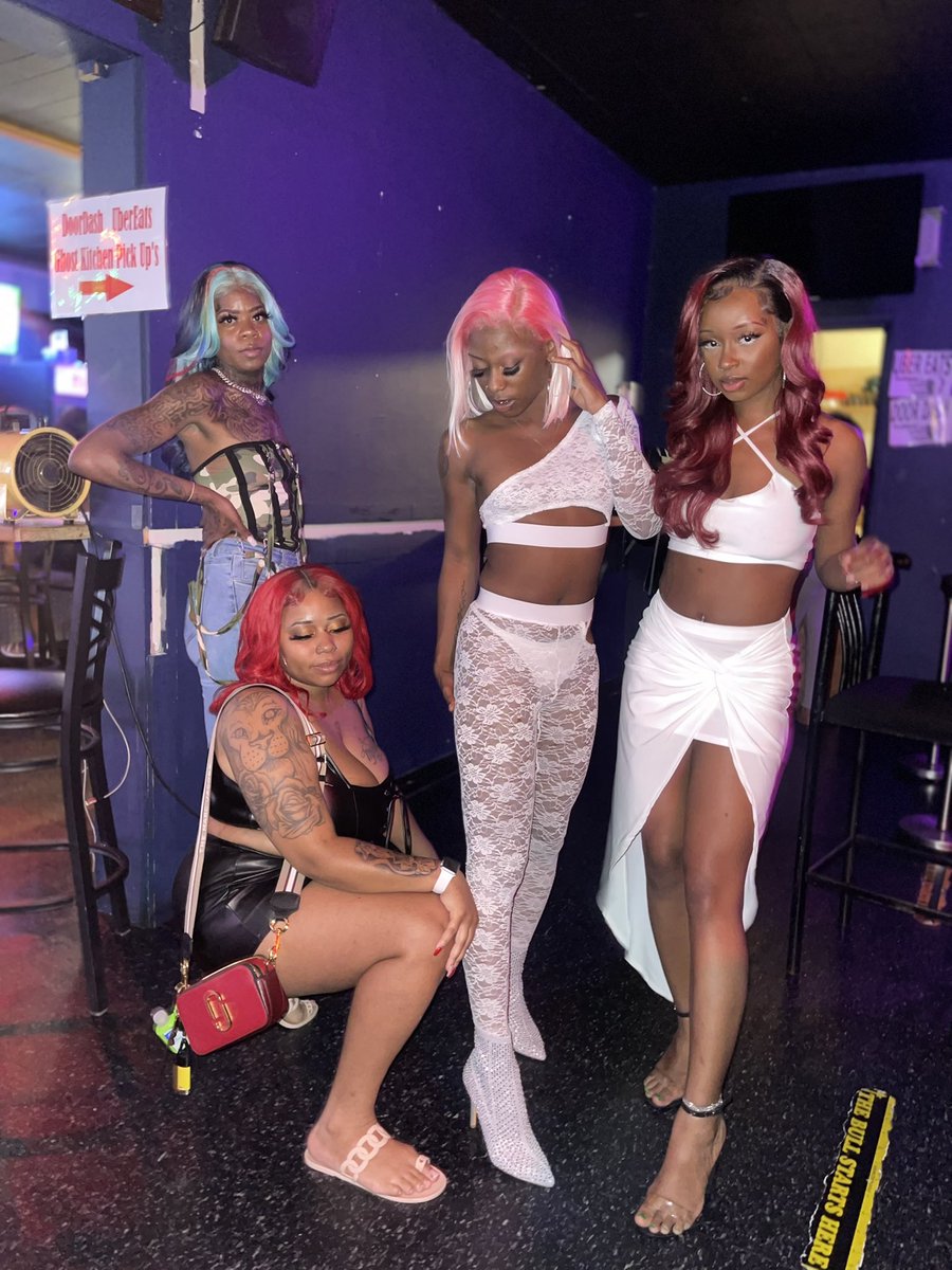 Juss_Brie's tweet photo. #BirthdayCelebration #LEO Szn #BadBitches https://t.co/50jYB6vNvr