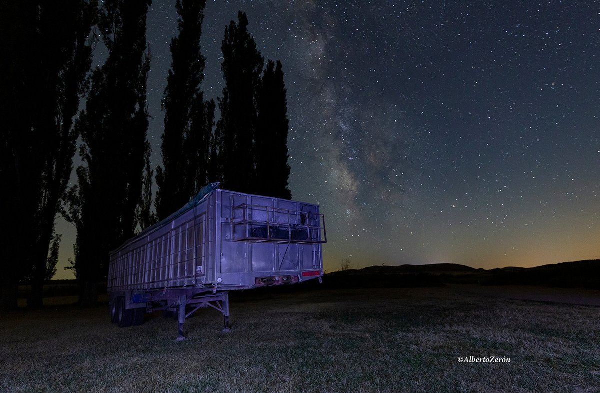 MeteOrihuela (@meteorihuela) on Twitter photo ¡Espectacular! Esta madrugada (05/08/2022), contemplando la belleza del cielo nocturno desde el entorno del Nacimiento del #RíoQuípar, afluente del #RíoSegura. Captando la #VíaLáctea desde #LaJunquera, pedanía de #CaravacaDeLaCruz (#Murcia). Imágenes: <a href="/AlbertoZern1/">Alberto Zerón</a>. ¡Espectacular! Esta madrugada (05/08/2022), contemplando la belleza del cielo nocturno desde el entorno del Nacimiento del #RíoQuípar, afluente del #RíoSegura. Captando la #VíaLáctea desde #LaJunquera, pedanía de #CaravacaDeLaCruz (#Murcia). Imágenes: <a href="/AlbertoZern1/">Alberto Zerón</a>.