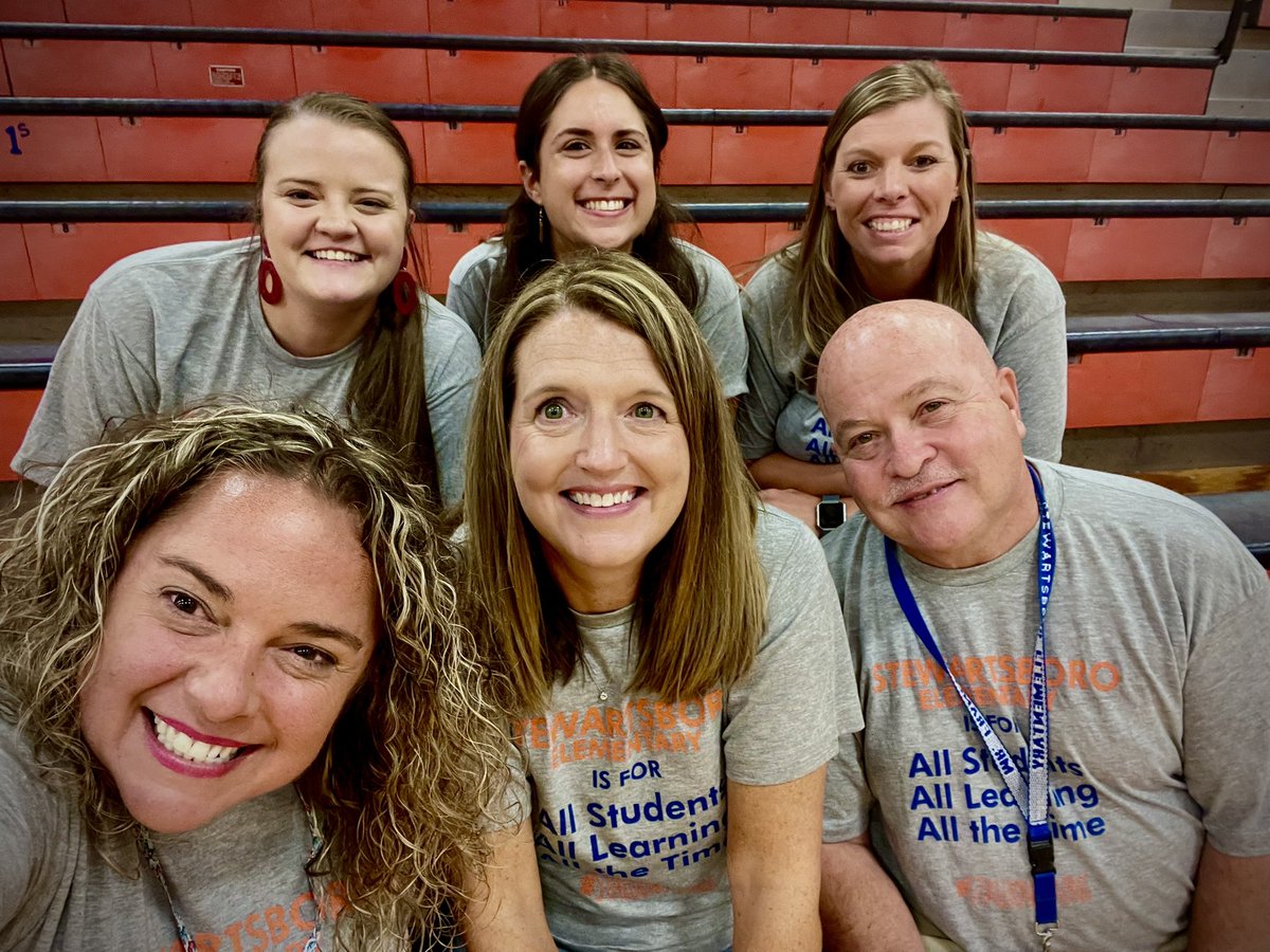 Outfit change for the afternoon! ❤️our team!! <a href="/STE_Stallions/">Stewartsboro Elementary</a>