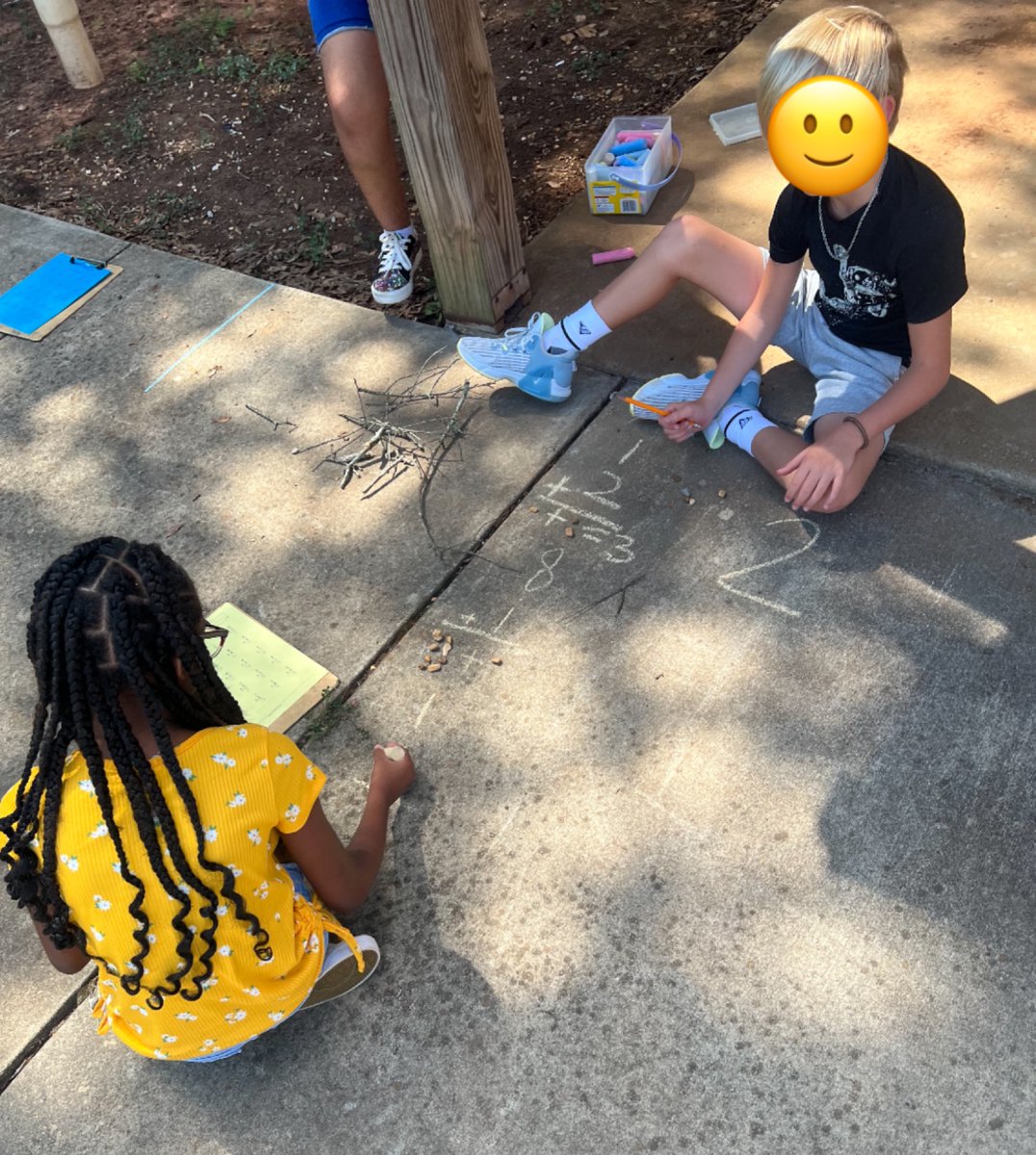 _REThompson's tweet photo. Day 2- Mrs. Spain’s #RETtigers did some outdoor math today with nature addition, while reviewing the math academic vocabulary words addends and sum. https://t.co/c1SImCb2YT