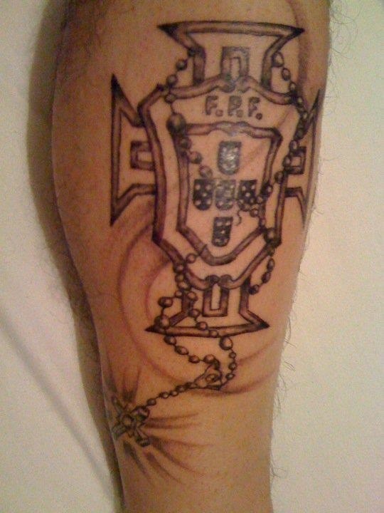 enculux's tweet photo. avis tatouage ? #TeamSumol #PortuguesEmigrante #Saudades351 https://t.co/FzGmK3eAmW