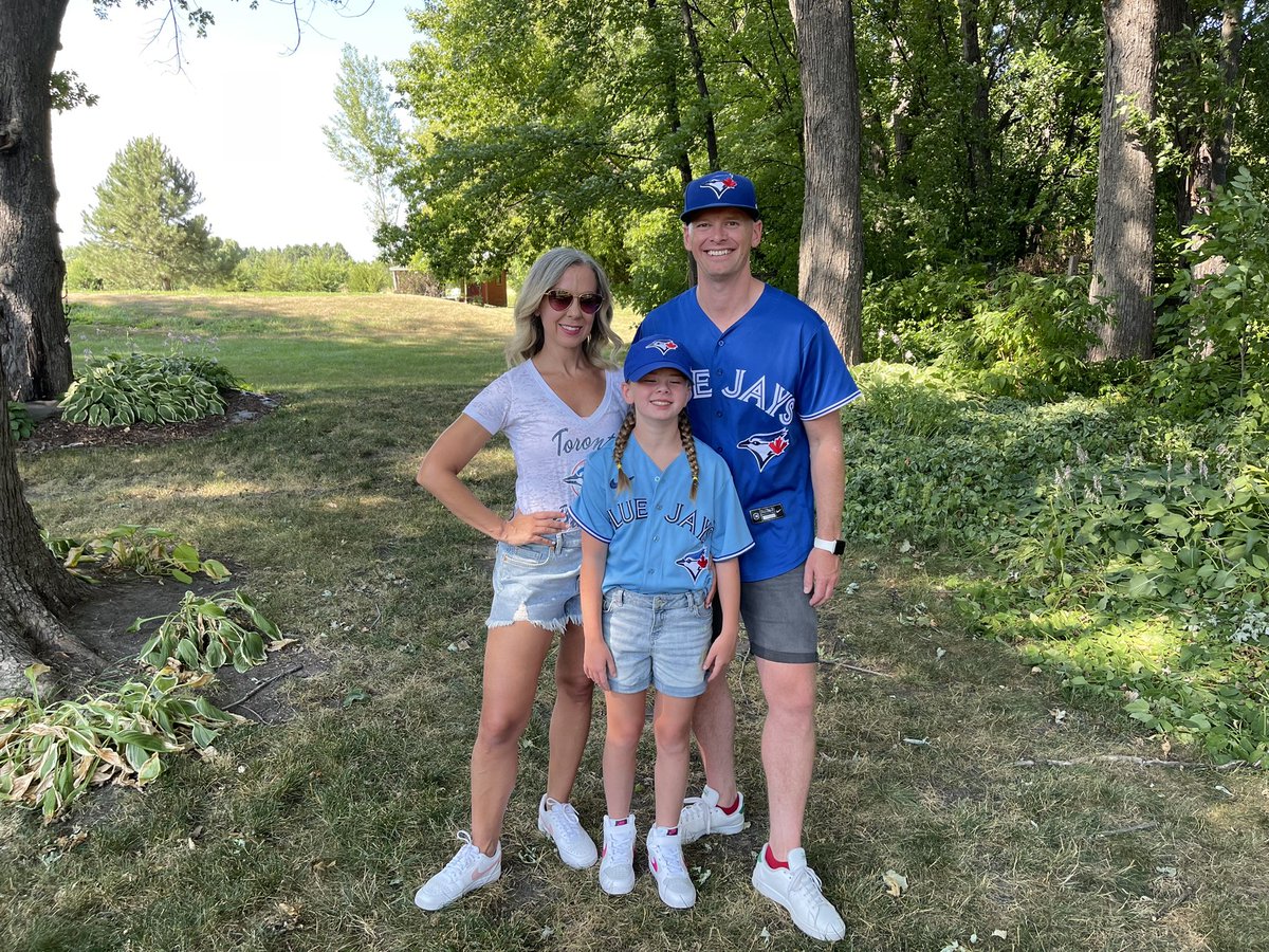 See you guys in an hour for some first game <a href="/BlueJays/">Toronto Blue Jays</a> #nextlevel fans @DShulman_ESPN <a href="/benwag247/">Ben Wagner</a> <a href="/ShiDavidi/">Shi Davidi</a> <a href="/thehazelmae/">Hazel Mae</a>