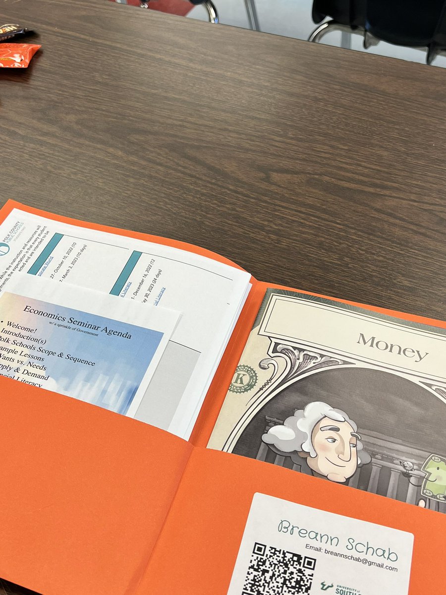 mrsbreannschab's tweet photo. Thank you @PolkSchoolsNews for allowing me to come in and chat with teachers about one of my ultimate passions. I hope I put a little spark in the air for someone. @USFStavros #econiscool #econisfun https://t.co/95KOCxd4ly