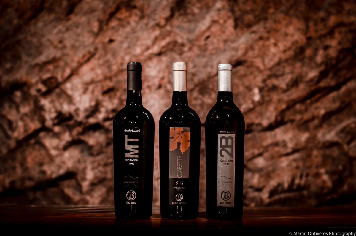 LÍNEA RINCÓN DEL BARÓN

Vinos que se autodefinen mediante la confluencia de los cinco sentidos. Logran transportarnos a una experiencia cabal al crear y evocar recuerdos mediante el sabio lenguaje de la naturaleza: colores, sabores, aromas y texturas.

#baronbalche