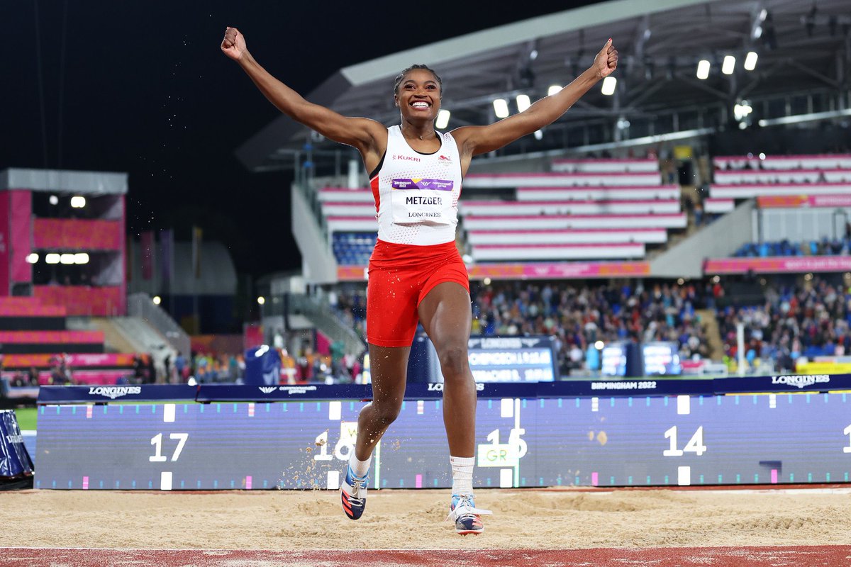 Well then… i dont think i’ll be sleeping tonight! Commonwealth bronze!! With a shiny new PB!!!!! 🏴󠁧󠁢󠁥󠁮󠁧󠁿❤️😭🎉 what a crowd, what a night! <a href="/TeamEngland/">Team England</a> #Birmingham2022