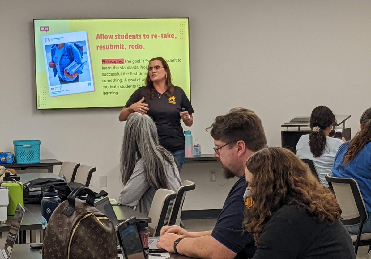MrSorensen805's tweet photo. A great couple of sessions by @msemilyguthrie with great discussions around how teachers can manage the new #GradingForEquity policy in @OxnardUnion in a reasonable and fair way for our students. #OxnardU https://t.co/x1LDy4l9qL