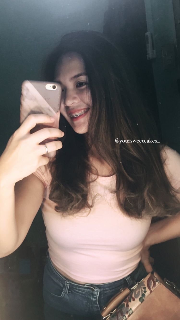 nana🍰 on Twitter: "Mirror selfie bikin candu😌 https://t.co/38AU4mSn3U" / Twitter