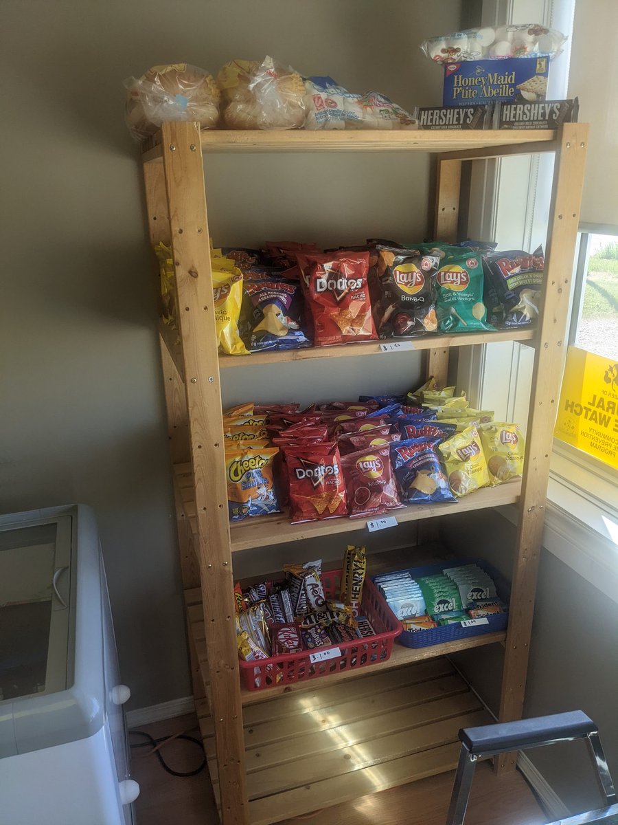 PennerBrian's tweet photo. And this new life style is supposed to help my heart. Well...to be honest I ate too much of this crap in the sprayer cab. #TheShortStop
#Enchant
#carwash
#conviencestore https://t.co/2eOShAL4Qb