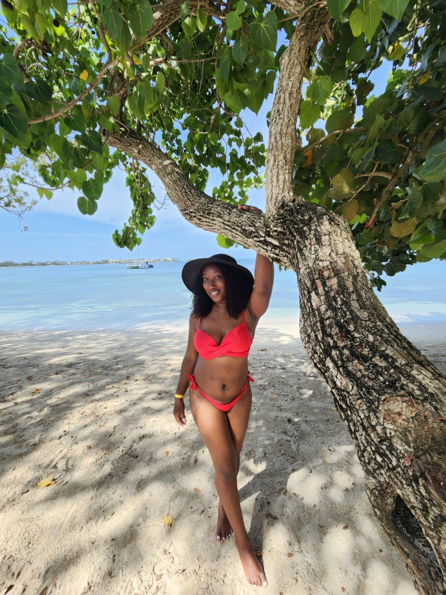 Taking a mini-vacation to Jamaica. #Jamaica #jamaicaindependenceday #negril #riunegril #getaway