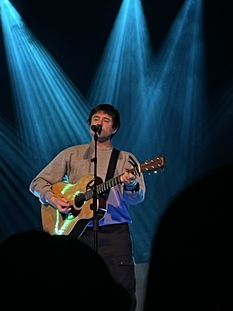 talulahmae's tweet photo. @AlecBenjamin  thank you for the best night ever I couldn’t stop smiling 🫶🫶 https://t.co/WjFdWo6ga5