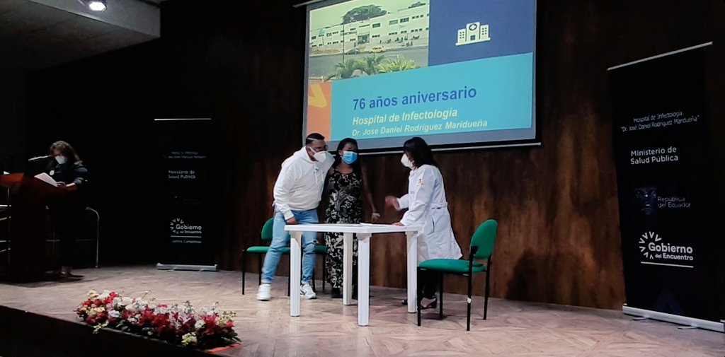 HInfectologia's tweet photo. @HUniversitarioG, Distrito #09D04, UPEI adscrita a @alcaldiagye presentaron los temas: Cuidándonos del VIH. Quién dijo que todo está perdido?, en referencia a prevenir el Sida; y, Prevención de sífilis congénita. Respectivamente. https://t.co/ROzX0W8rBf