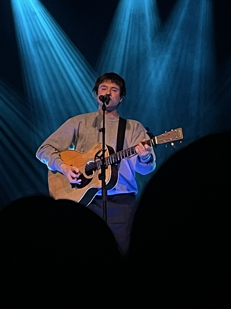 talulahmae's tweet photo. Saw @AlecBenjamin tonight in Glasgow and I couldn’t stop smiling the entire time https://t.co/3Q7pbiHkVb