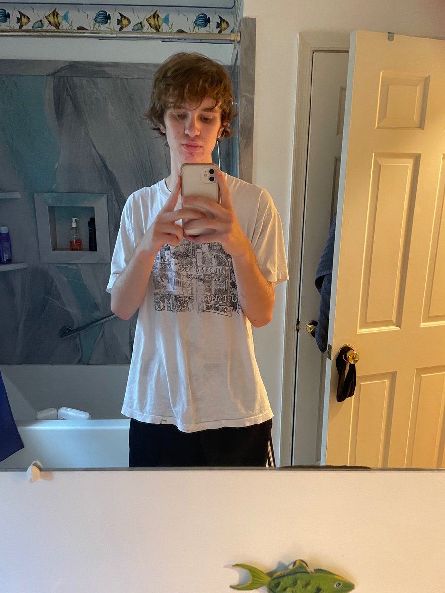 hendz25's tweet photo. Just got hair chopped havent washed yet what we thinkin https://t.co/rBQlH4DMXJ
