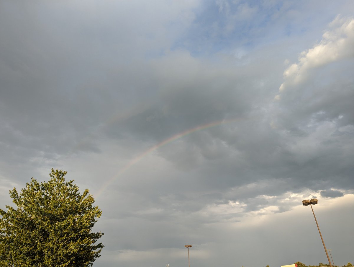 LisaBarce5's tweet photo. From one extreme to another. #doublerainbow it's faint but it's there https://t.co/v3zy9PKciU