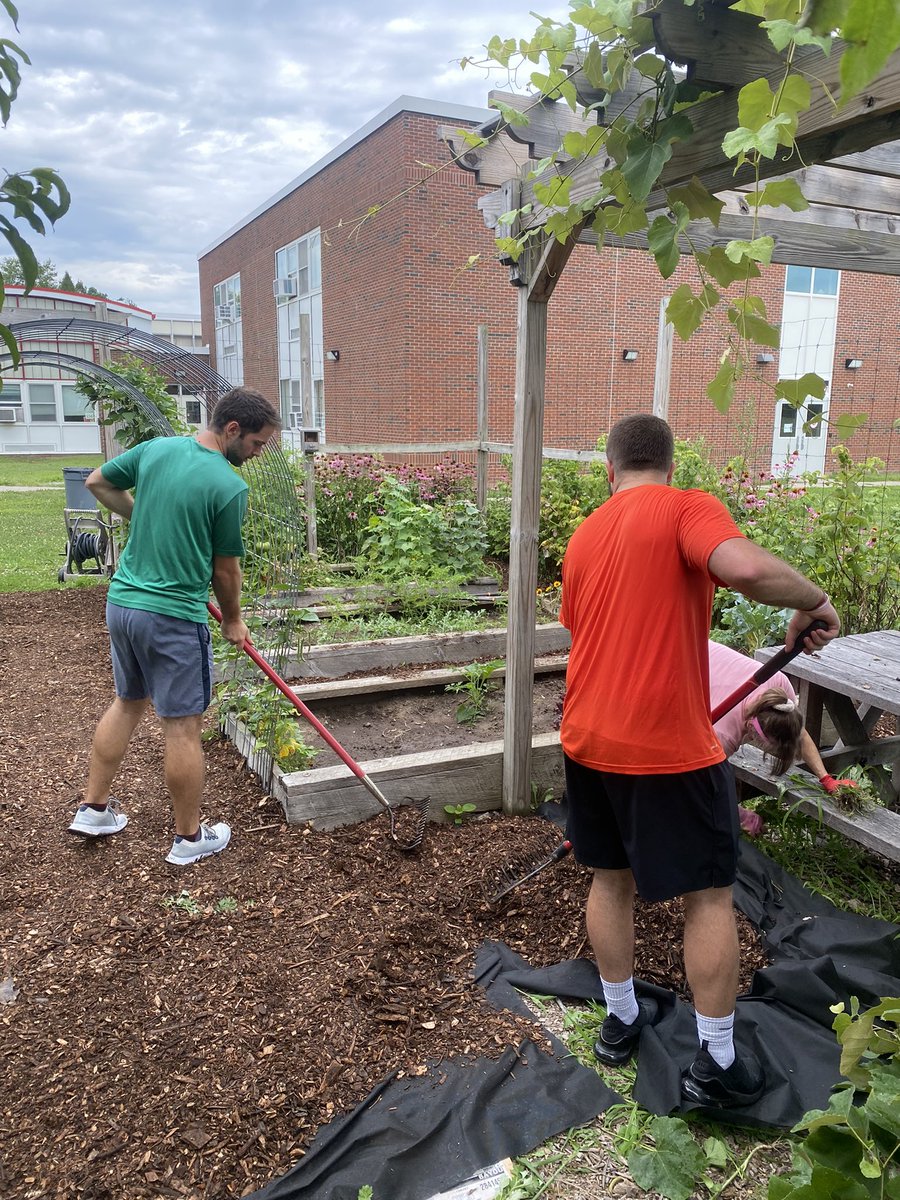 RH Basketball tweet media