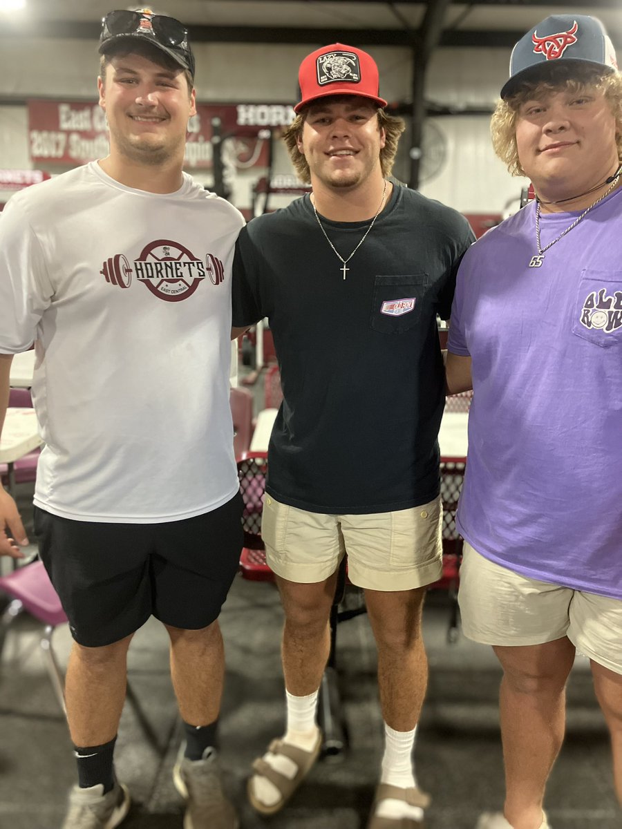 _MrCoachWallace's tweet photo. Our Baddest 🐝 top 3 for 2022‼️ https://t.co/CxMRC1I30T