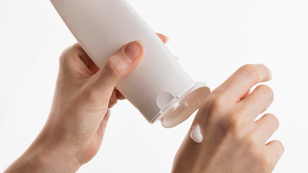 RootsRefillery's tweet image. &quot;If there’s still some product in my containers am I able to bring them to fill up?&quot;

Great question!
Absolutely, you can top them up with us! 

We weigh your container before and after so you only pay for what you add.

#FAQ #howto #RootsRefillery #sustainability