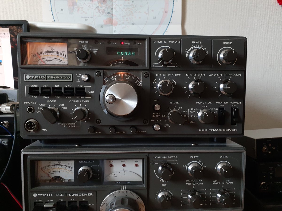 TS-820を組み戻しました。この時代のTrio(Kenwood)は存在感がなんとも
