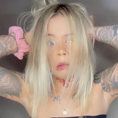 #NewProfilePic https://t.co/hlHSWIPzbX<a href="/tag/newprofilepic"class="tags">#NewProfilePic</a>