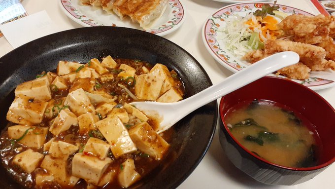 今日の昼は王将の麻婆丼と唐揚げと餃子(友人とのシェア)
唐揚げはハーフで十分だったぜ…
( '3`)≡3ゲフー 