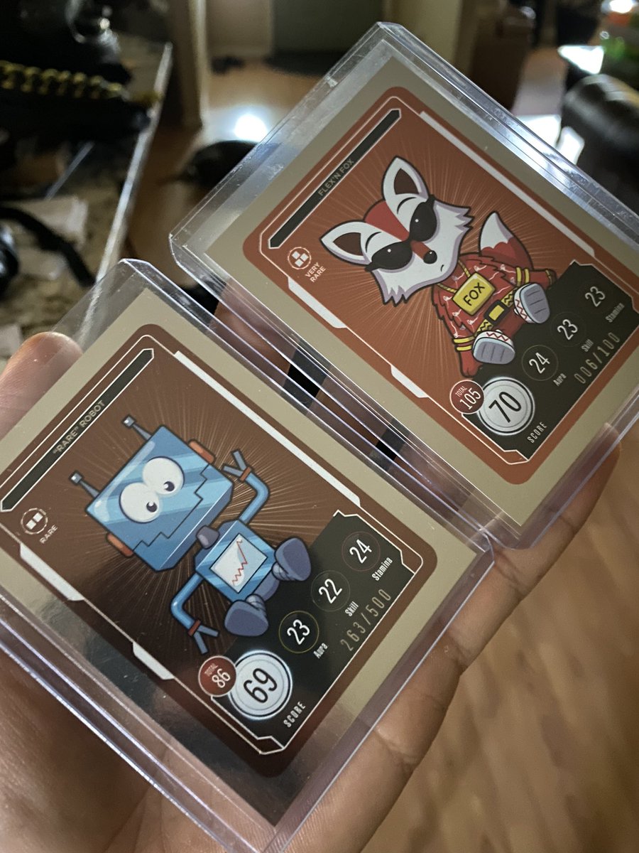mynetworkguy_'s tweet photo. My 2 favorite pulls from today 🤖 🦊 @veefriends #veefriendscardopening @garyvee #rarerobot #flexinfox https://t.co/BoCV9LhARG
