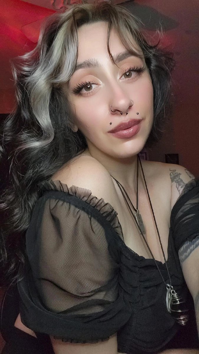 erica_arcane's tweet photo. 🦨🌙 https://t.co/IubSDFXCe1