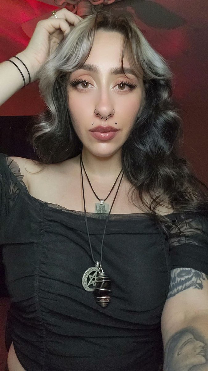 erica_arcane's tweet photo. 🦨🌙 https://t.co/IubSDFXCe1