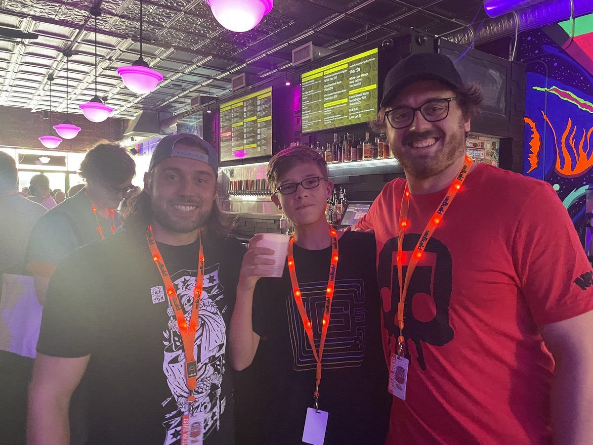 foreverinasmile's tweet photo. So. Much. Fun. My kid spent the day with his favs. Thanks to @RocketGaming_GG @JTMusicTeam @ChichiAi @ChaoticK9 for taking the time to hangout #nerdcorepartycon https://t.co/IO13uJRj0i