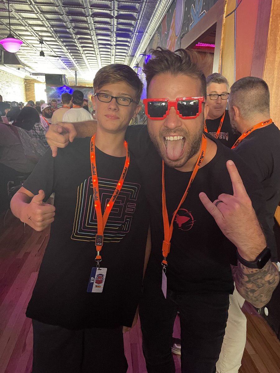 foreverinasmile's tweet photo. So. Much. Fun. My kid spent the day with his favs. Thanks to @RocketGaming_GG @JTMusicTeam @ChichiAi @ChaoticK9 for taking the time to hangout #nerdcorepartycon https://t.co/IO13uJRj0i
