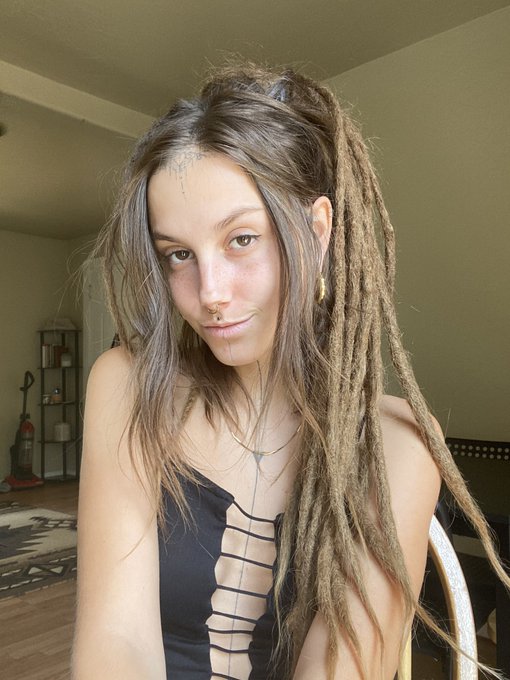 Felt cute today https://t.co/fhge9cjSKT