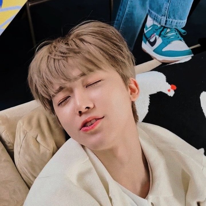 itss_lianii's tweet photo. 💭🌻 day 23  ָ ֙⋆
👥💭 : funniest jaemin moment in your opinion?

🍄: semua kaya apa lagi kalau jaemin full batery bikin gak berhenti ketawa lucu bangett asli deh 😩😩

#30dayswithjaemin #AigooItsJaeminDay 
 #JAEMIN https://t.co/8NVDqBfq6E