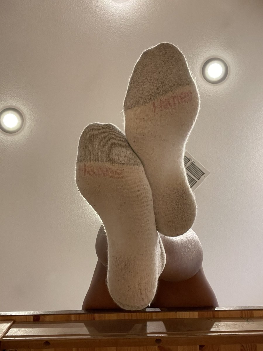 wornbyjesss's tweet photo. Sniff sniff, bitch. 

Dirty socks selling smelly used ankle socks Findom pay pig dirty socks foot goddess foot slave sock slave soles toes feet foot fetish sock worship smelly dirty shoes stinky feet  #findom #sellingcontent #feetfetish #wornsocks #footfetish https://t.co/TwffFb063L