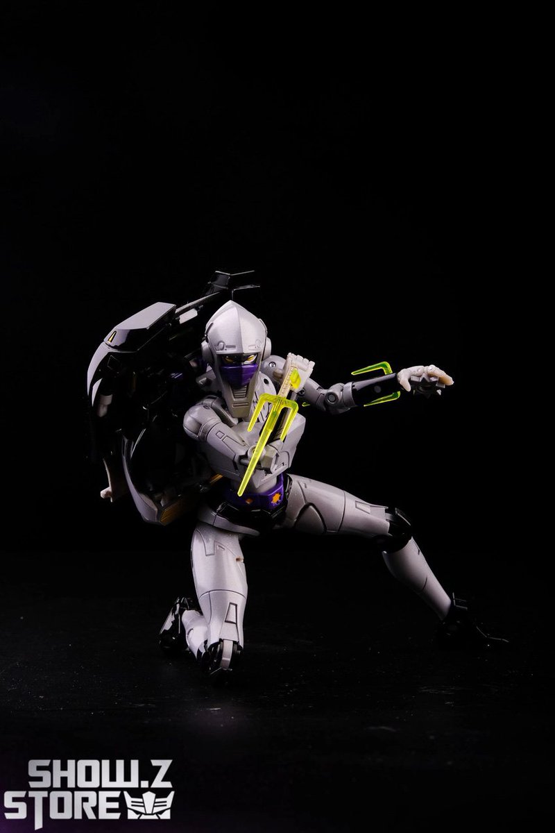 ShowZStore's tweet photo. [Pre-Order] Rose &amp; Toys Robot Rose Nightbird
Material: Plastic ABS
Height: 19cm / 7.48"
Full Price Unknown
--------
👇links👇
https://t.co/K0ijytokrD

#Rose&amp;Toys #RobotRose #Nightbird #mp55 #MP #masterpiece #ko 
#actionfigure #transformer #modelkit #showzstore #Showzdailyreport https://t.co/2Ew58mwPeK